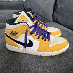 Jordan 1 Mid Lakers 