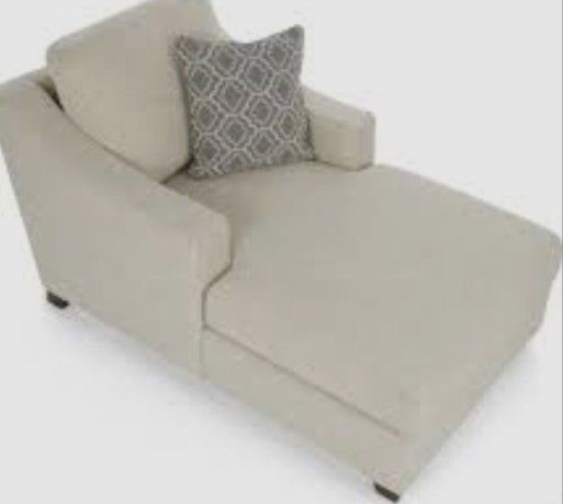 La-Z-Boy Cleo  2 Arm Chaise With Storage