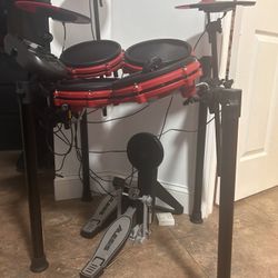 Alesis Nitro Mesh Drum Set