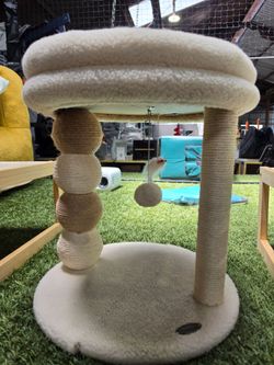 Cat tree