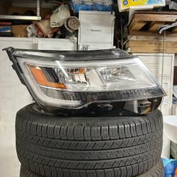 Right (passenger) Ford Explorer Headlight 