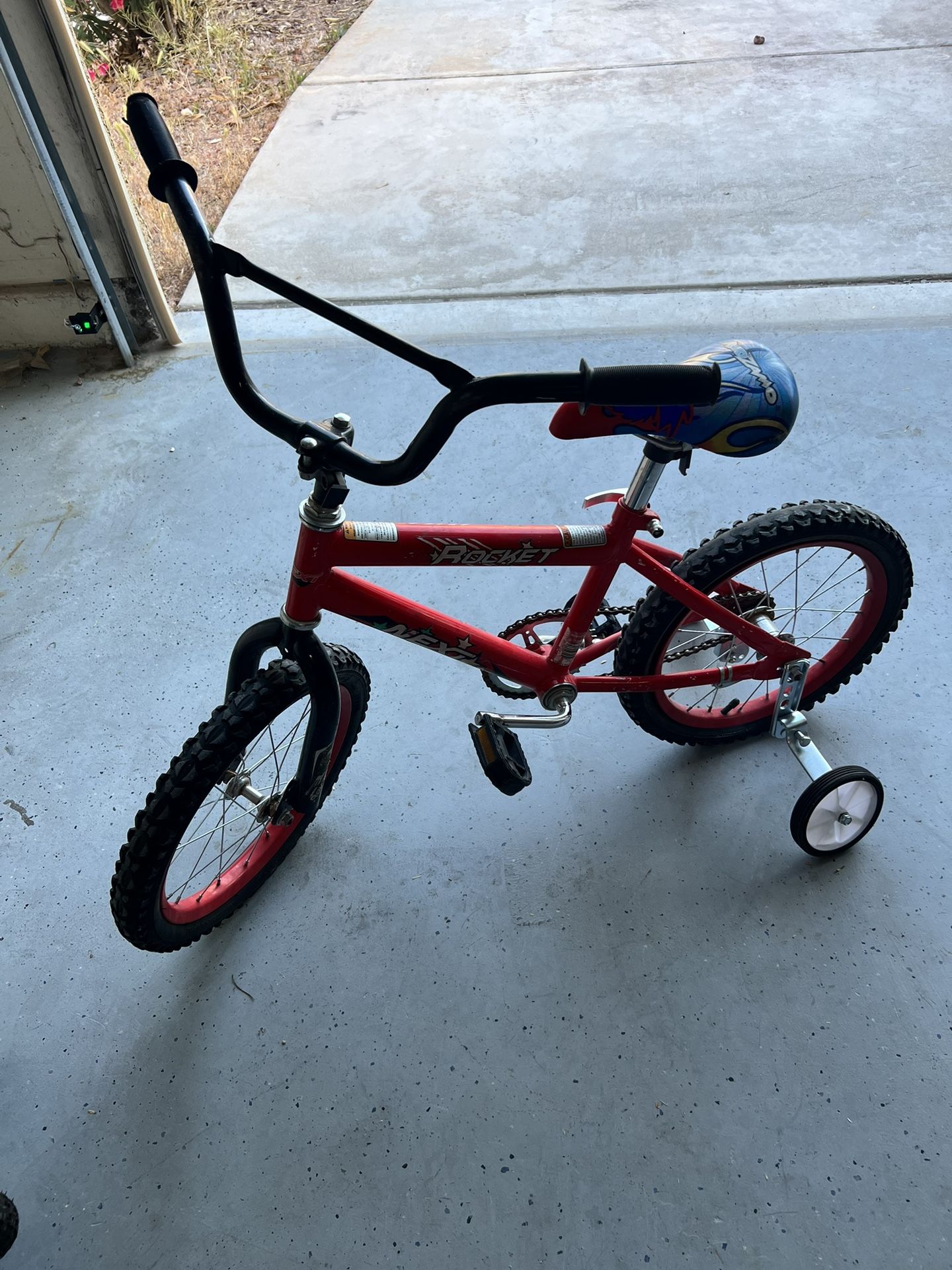 Rocket Racer Kids' Bike with Training Wheels