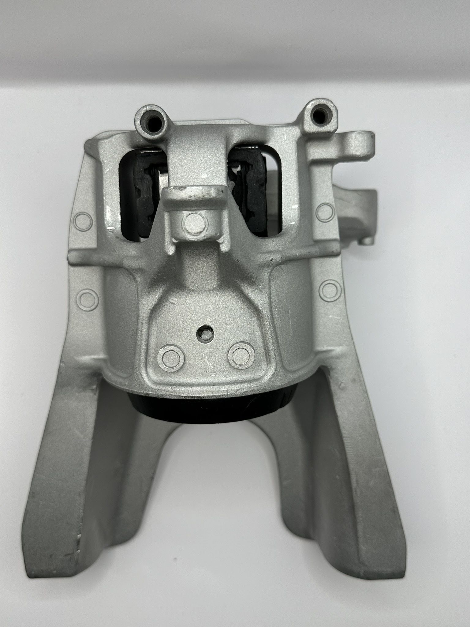 Right Engine Mount For 2016-2021 Honda Civic 1.5L Turbo EMT10124