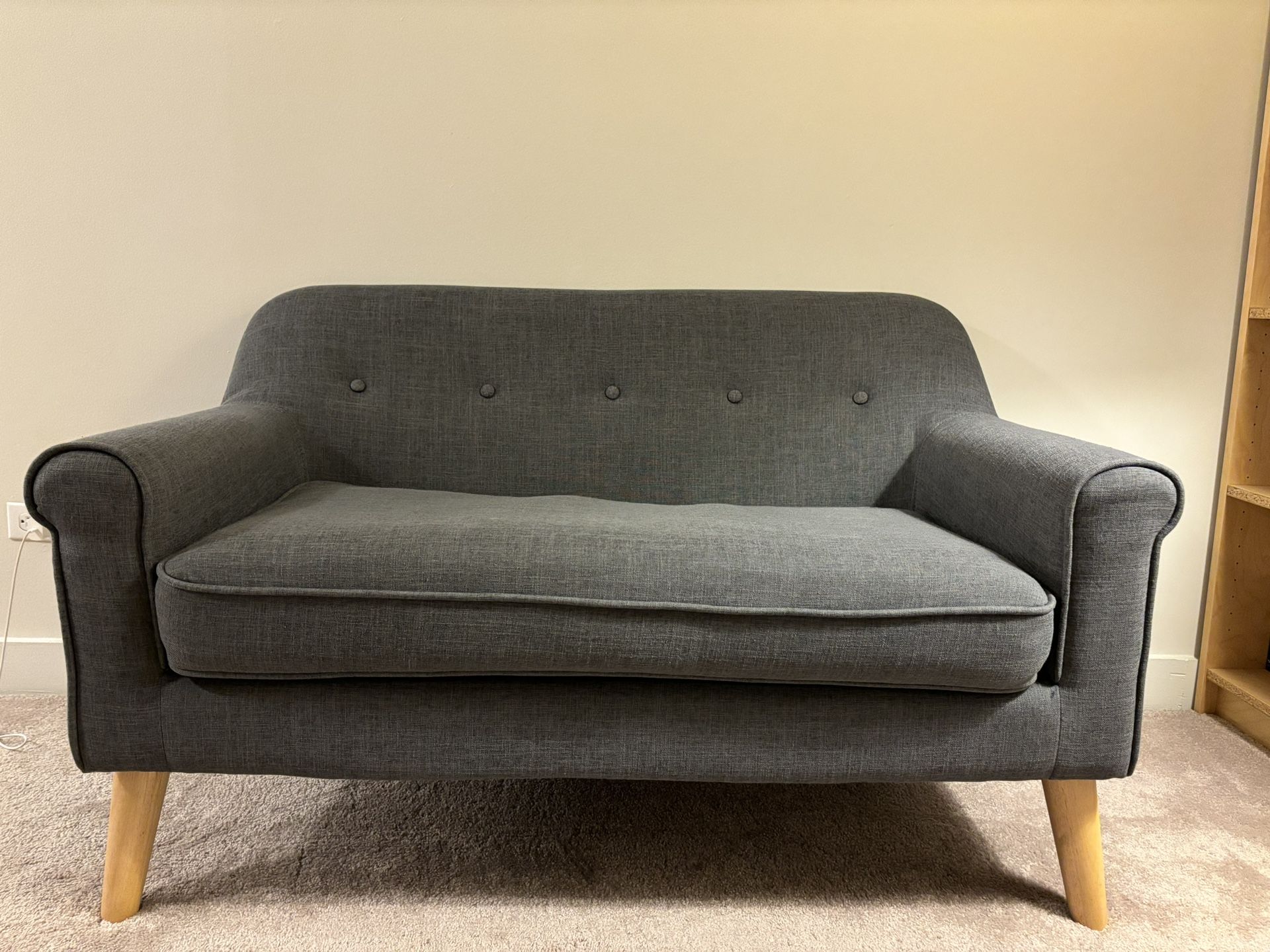 Cute 2-seater Sofa