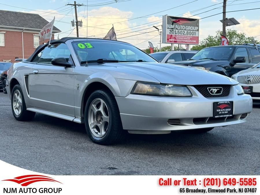 2003 Ford Mustang