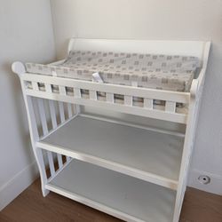 Baby / Infant Changing Table -  Barely Used 