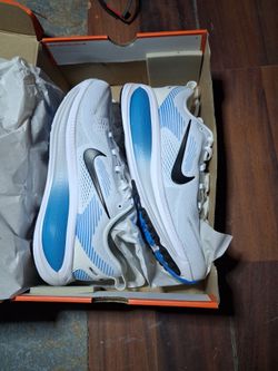 Nike Vomero *New*