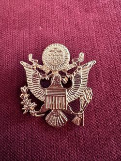Never Used Men's Crown Eagle Lapel Pin Brooch Gold Tone Chain Rhinestone Collar