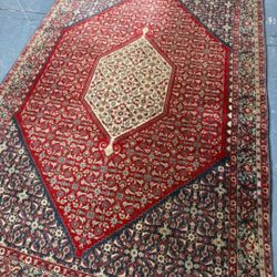 Gorgeous Gorgeous Very Very Large Real Persian Handmade Rug ( From Iran ) .