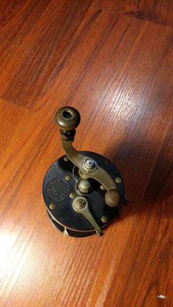 Vintage pflueger reel