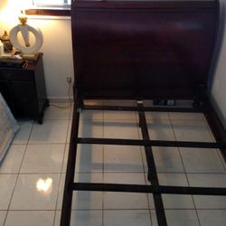 Queen Sized Bedframe