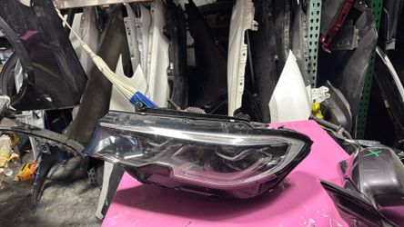2019 2022 BMW 330i drivers side, Headlight, laser