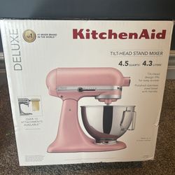 KitchenAid Deluxe Mixer 