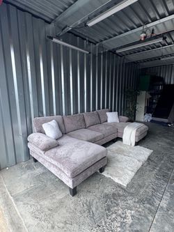 (Delivery Available) Gray Chenille Sectional Sofa / Couch with Chaise