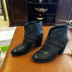Lucky Brand Sancha Ankle Boot 