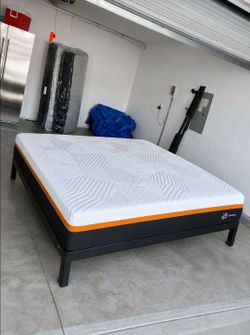 Newer King Zinus Hybrid 12" Mattress with Purple Platform Bed Frame
