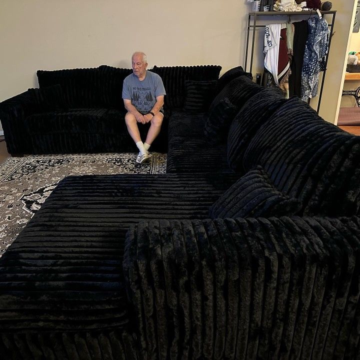 Living Room Furniture Black Color Fluffy Corduroy Sectional Couch Set 🌟 ⭐$39 Down Payment with Financing ⭐ 90 Days same as cash