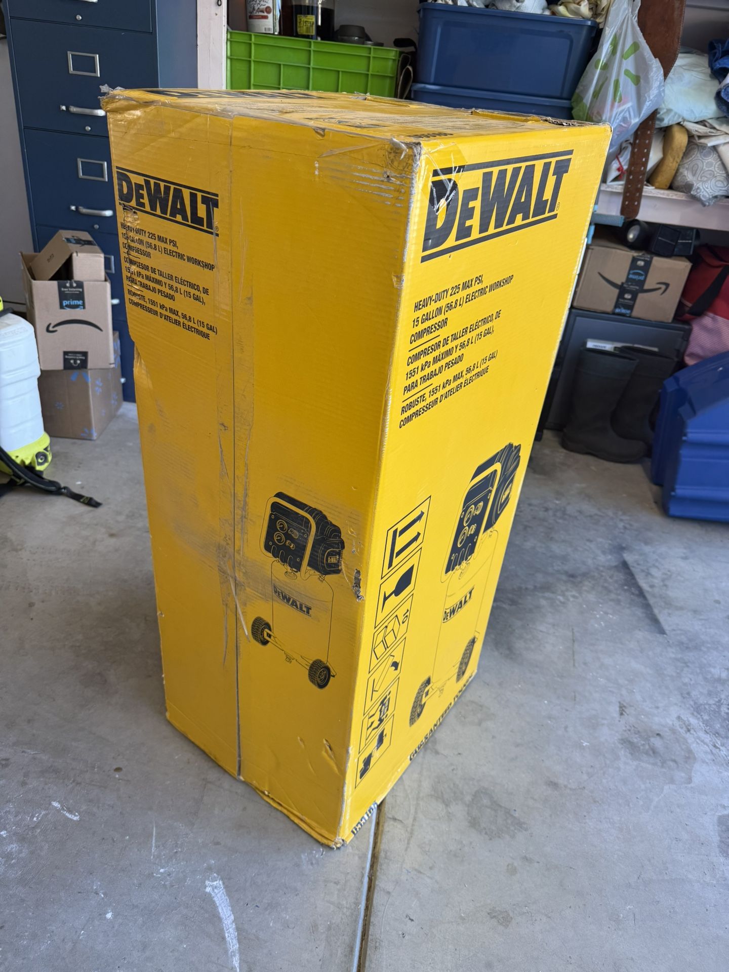 DEWALT 15 Gal. Portable Electric Air Compressor