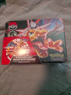 Pokemon TCG Charizard Collectors Chest Lunchbox Tin NEW / SEALED