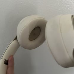 Solo Pro Headphones 