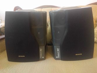 Aiwa Speaker Set