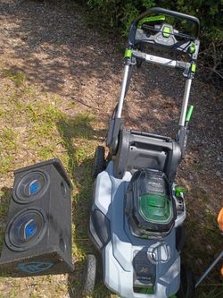 EGo lawnmower & 8 " speakers