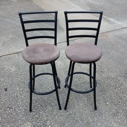 Swivel Bar Stools