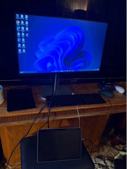 2023 Microsoft go 4 and hp monitor
