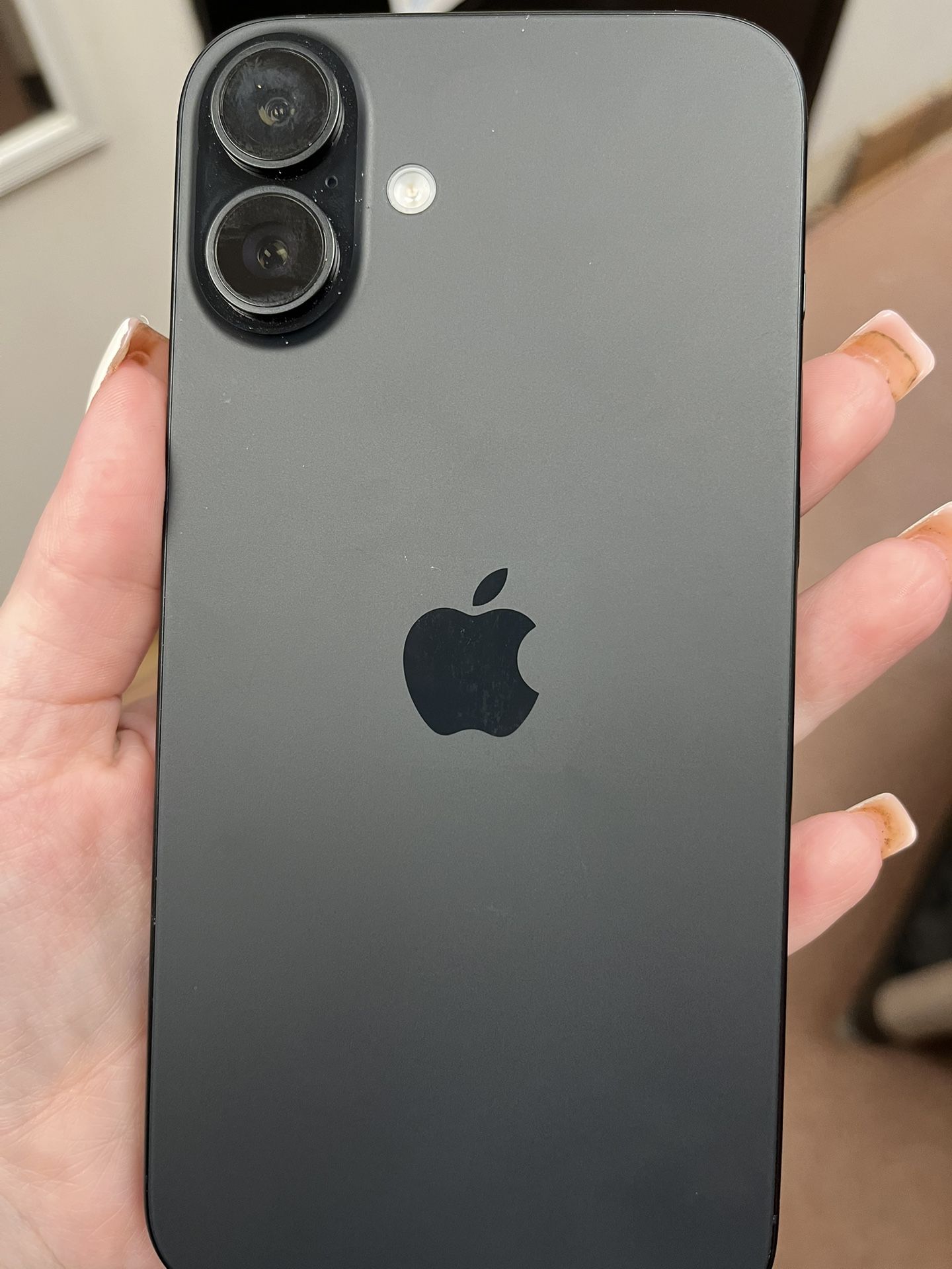 iPhone 16 Plus