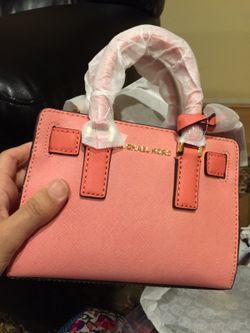 Michael kors crossbody bag