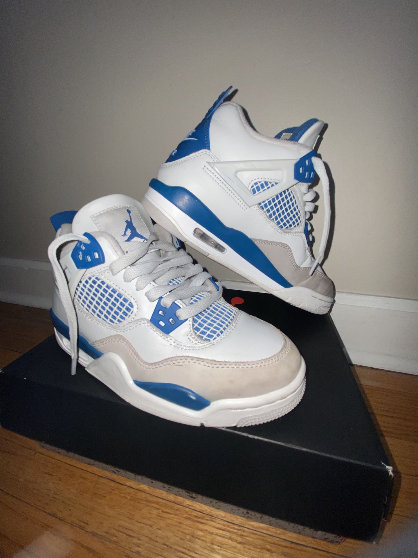 Jordan 4's for sale