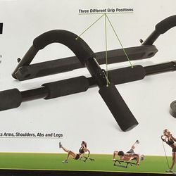 GOLDS GYM TRAINER FOR INDOOR OR OUTDOOR USE !