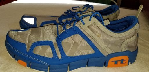 REEBOK TRAVEL TRAINER MENS SIZE 12.5 NEW