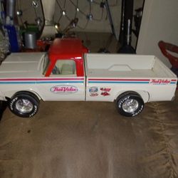 1970s Vyli.Vt Chevy Truck.