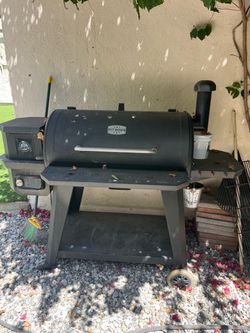 Smoker grill (Pit Boss)