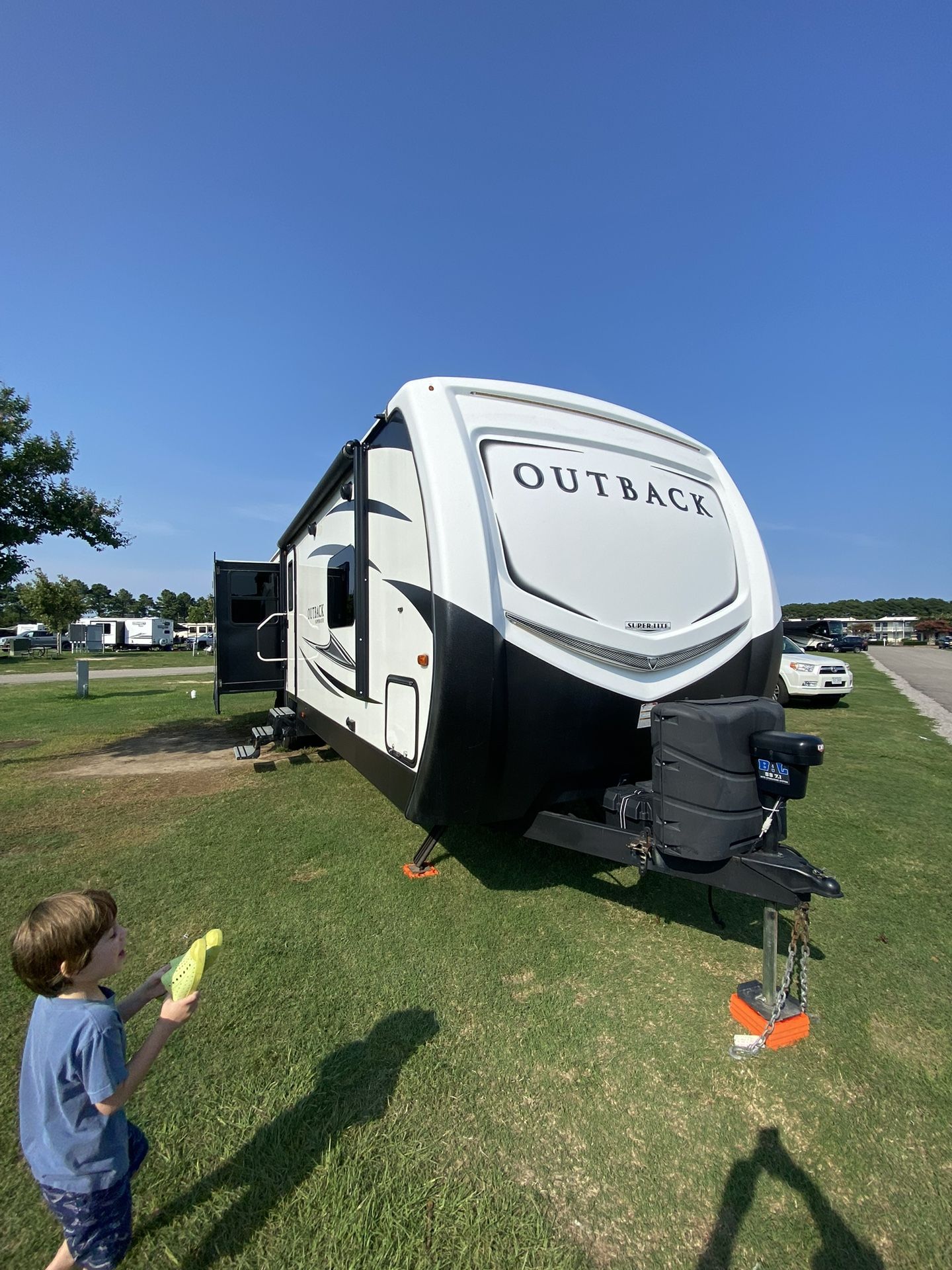 2017 Keystone Outback Superlite 330RL