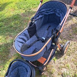 3 In 1 Deluxe Stroller Like New