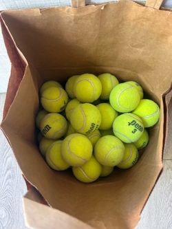 Tennis balls