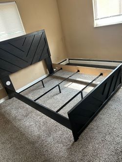Queen Furniture Set