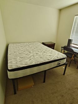 Queen bed and bedframe