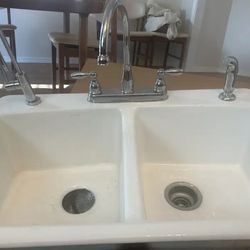 Free Sink - White Cast Iron Double Sink