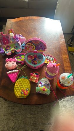 Lot of Polly Pockets