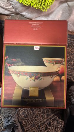 Holiday Tartan Tiered Bowl Set