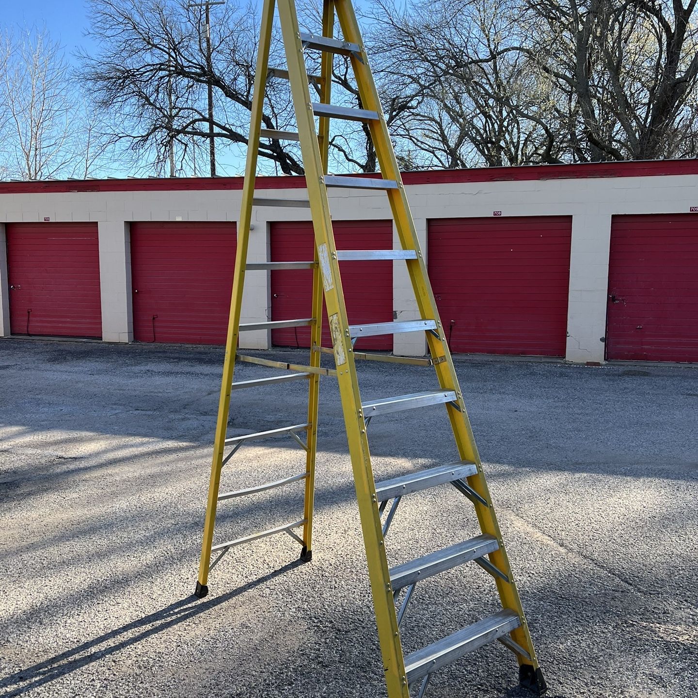 Werner 10' Fiberglass Ladder - Step Ladder - 10' Ladder - 10 Foot Ladder - Werner 