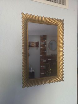 Vintage mid century Syroco gold  mirror  24" x 16"