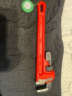 Supreme pipe wrench