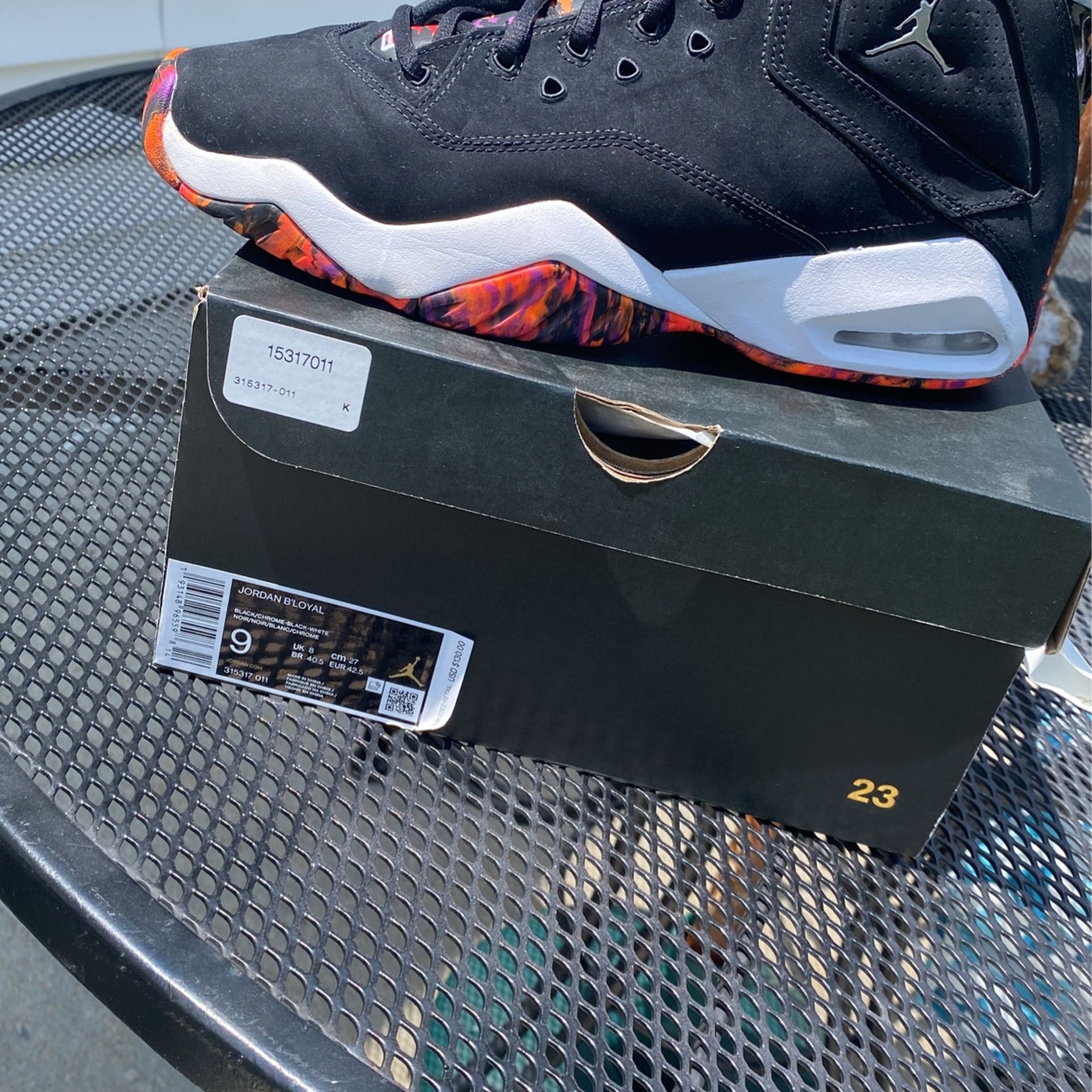 Jordan B’Loyal Size 9