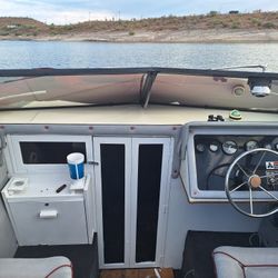 Reinell  Cabin Cruser  For Sale.