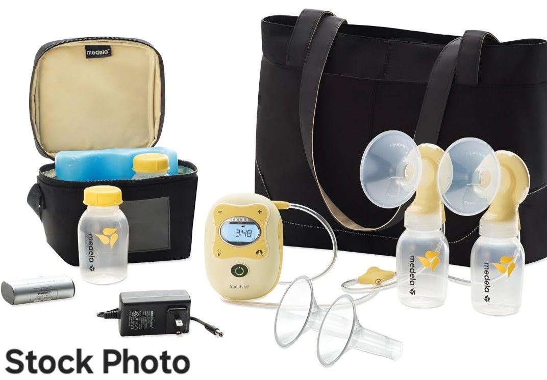 NEW in Box, Medela Freestyle, Double Electric Breastpump, Deluxe Set, Mobile