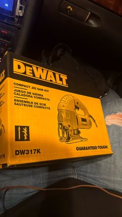 Dewalt compact jigsaw